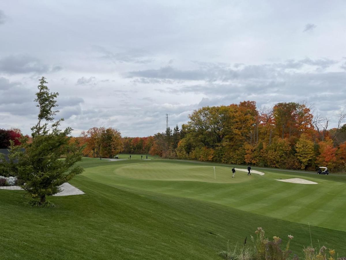 Stunning Stayz At Friday Harbour Beach Marina Resort Lake Simcoe Innisfil 外观 照片