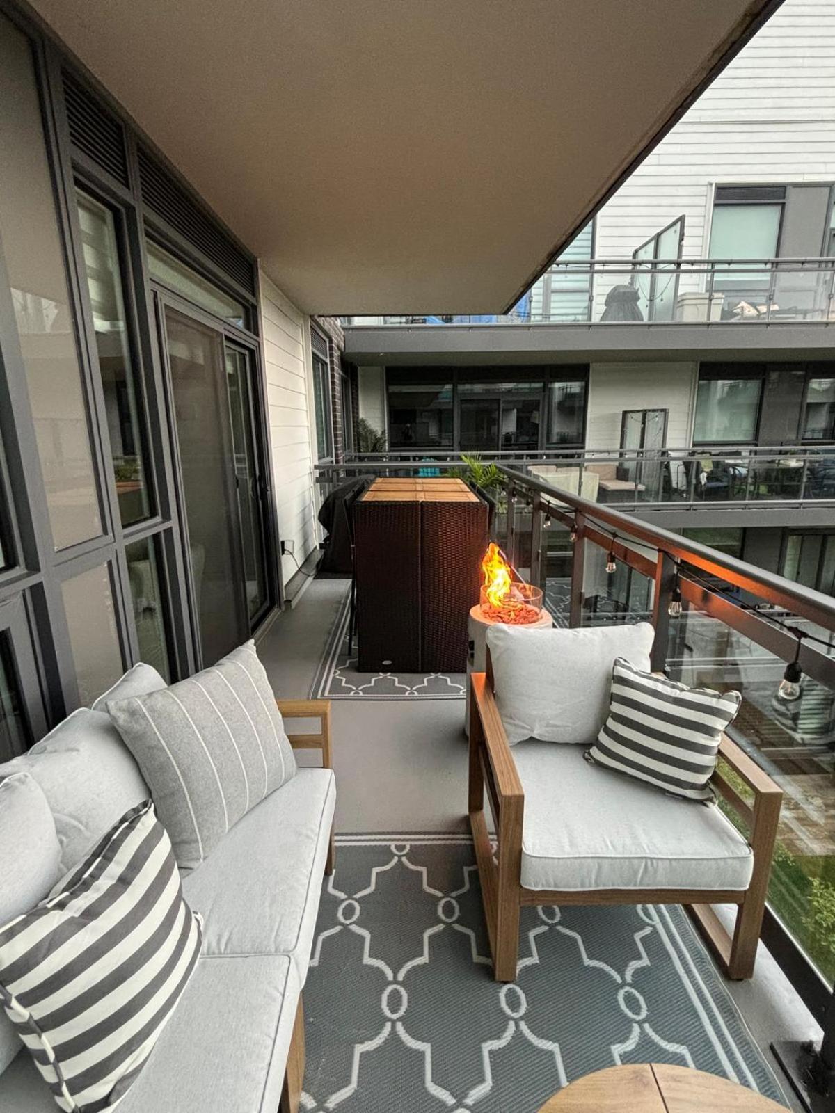 Stunning Stayz At Friday Harbour Beach Marina Resort Lake Simcoe Innisfil 外观 照片